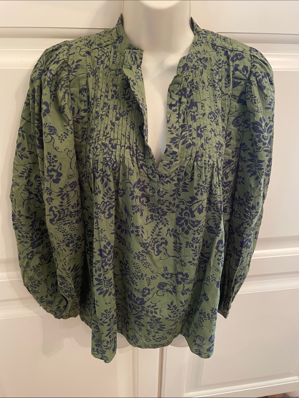 Sundays by WearSundays green floral cotton Bryna blouse sz M